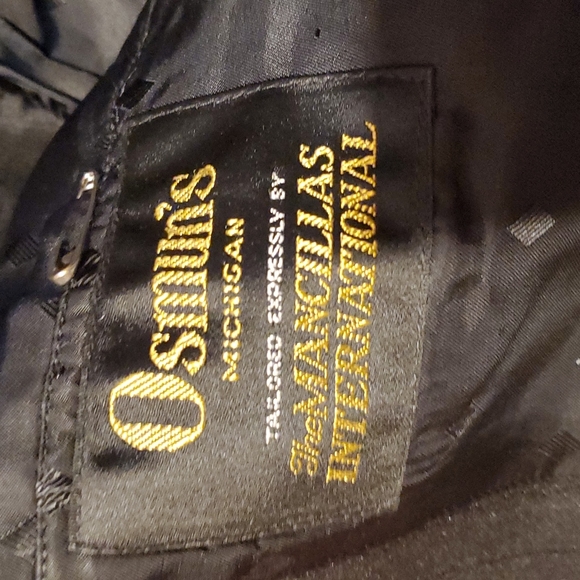 COPY - OSMUN'S 2 piece suit W/ matching red tie. - Picture 11 of 11